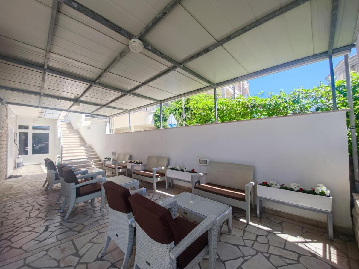 B&B Villa Ivona Baska Voda Luaran gambar
